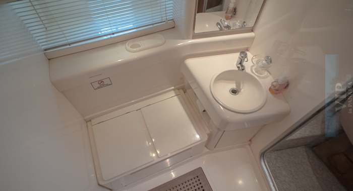 48' Azimut