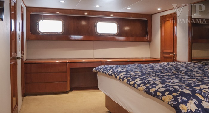 Broward Mega yatch