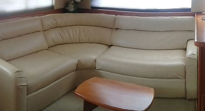 Riviera yacht