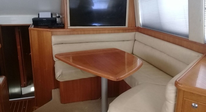 Riviera yacht