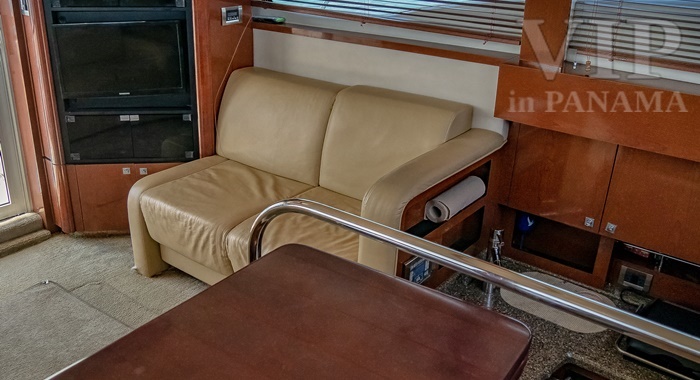 Sea Ray 38